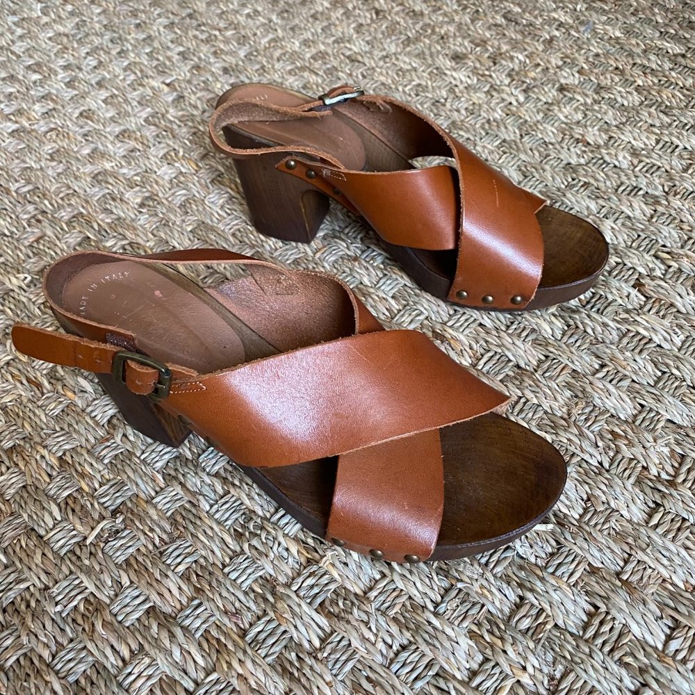 REACTION KENNETH COLE Leather Sandals Wood Heels Studs Made in Italy Sz 40 / 9.5 - Picture 4 of 10